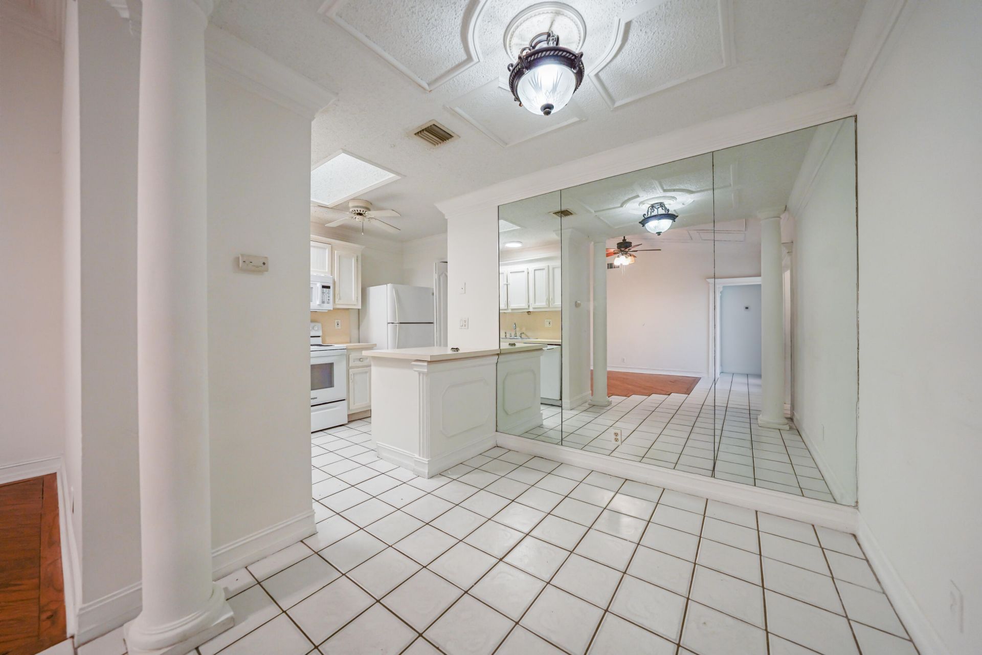 3703 Waterview Circle, Unit 37c, Palm Springs, FL 33461 Photo