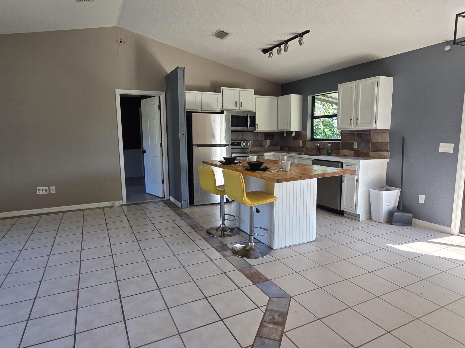 7305 Pacific Avenue, Fort Pierce, FL 34951 Photo