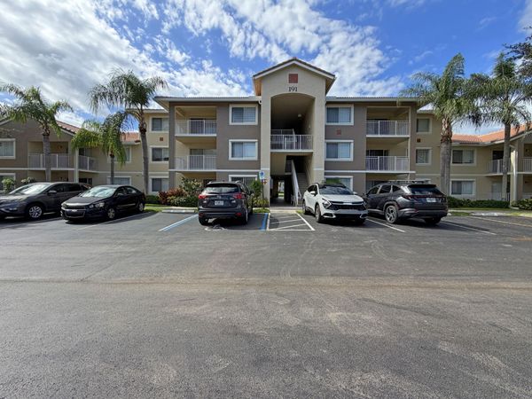 191 SW Palm Drive, Unit 103, Port St. Lucie, FL 34986
