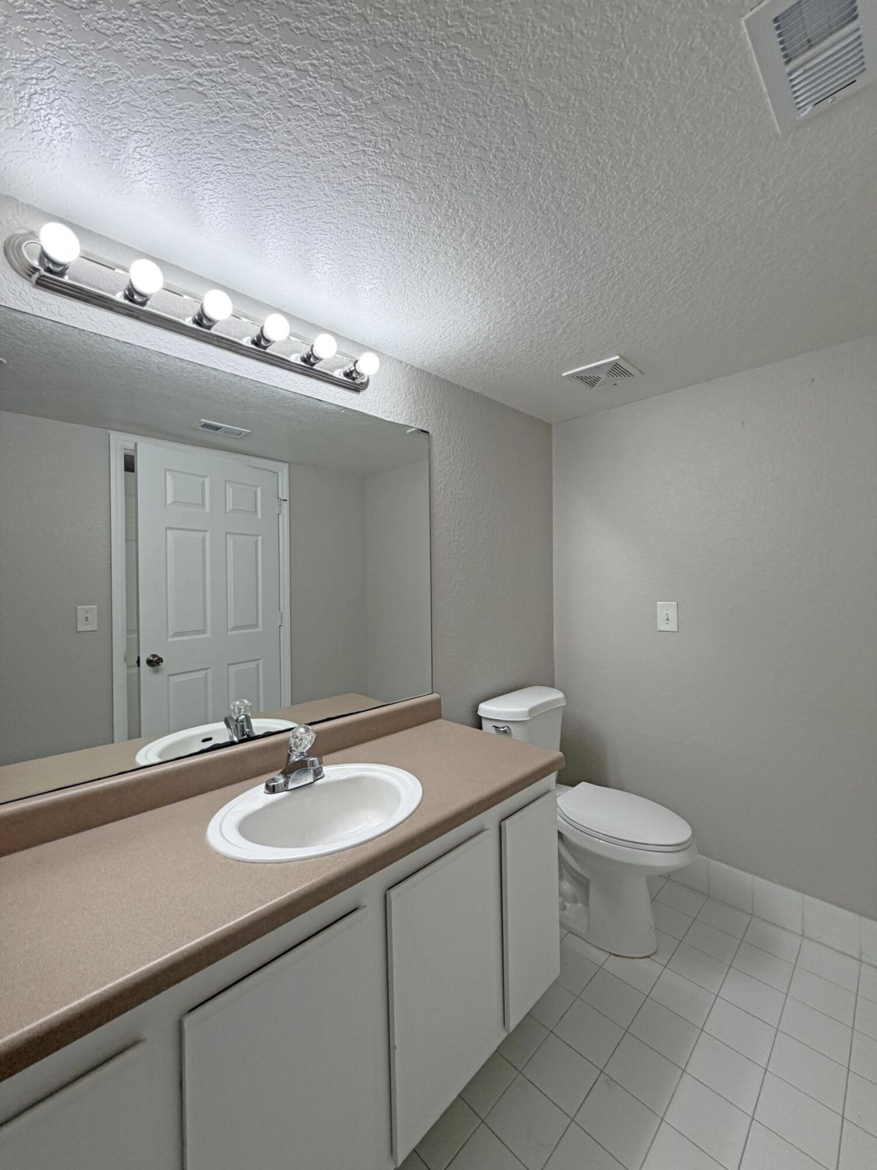 191 SW Palm Drive, Unit 103, Port Saint Lucie, FL 34986 Photo