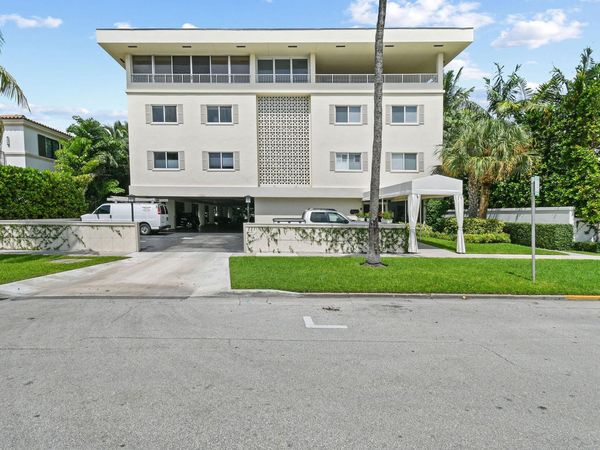 227 Brazilian Avenue, Unit 2H, Palm Beach, FL 33480