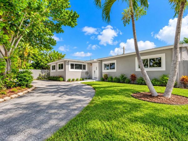 1343 W OCEAN Avenue, Lantana, FL 33462