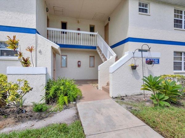 1529 SE ROYAL GREEN Circle, Unit 102, Port St. Lucie, FL 34952