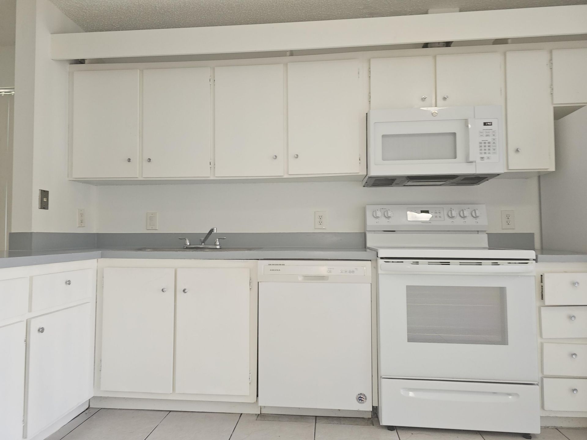 4635 Orleans Court, Unit A, West Palm Beach, FL 33415 Photo