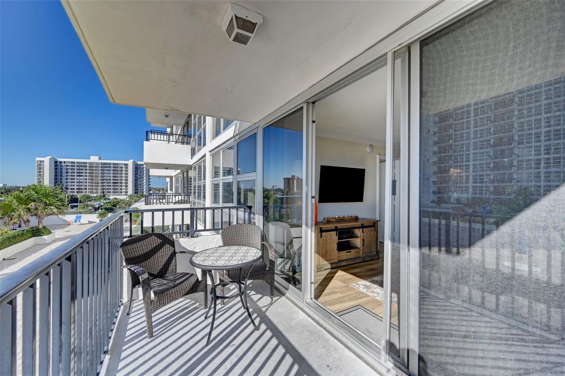 531 N Ocean Boulevard, Unit 506, Pompano Beach, FL 33062 Photo