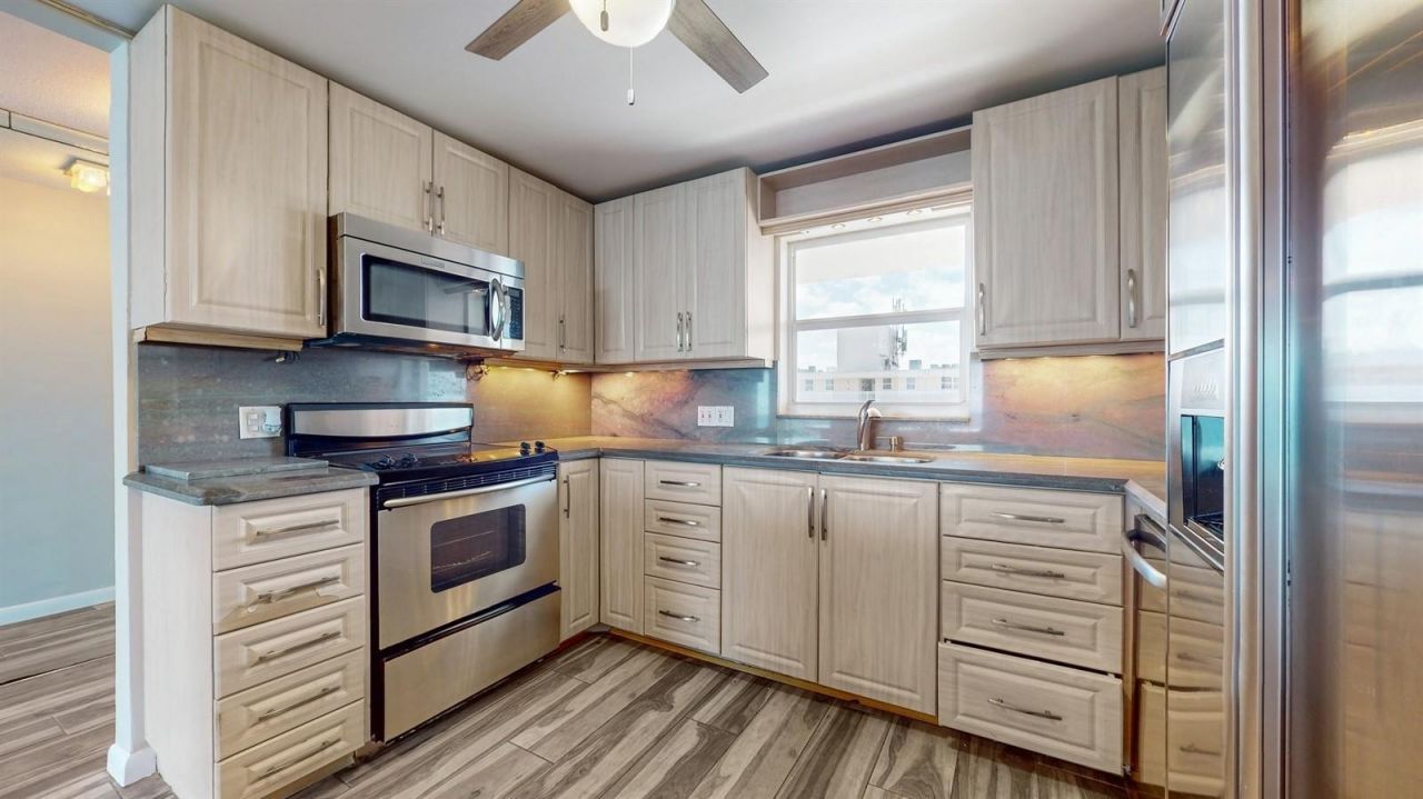 1051 Hillsboro Mile, Unit 905E, Hillsboro Beach, FL 33062 Photo