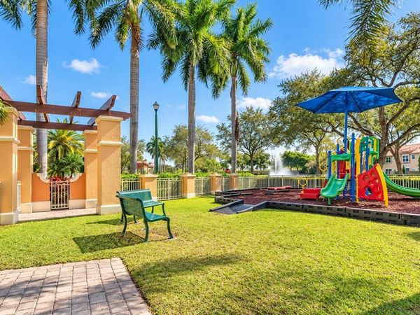 2152 ANCHOR Court, Unit 2301, Dania Beach, FL 33312