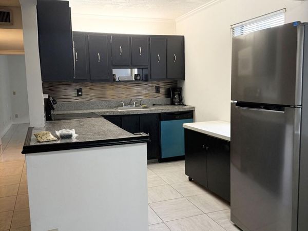 882 Normandy Lane S, Delray Beach, FL 33484
