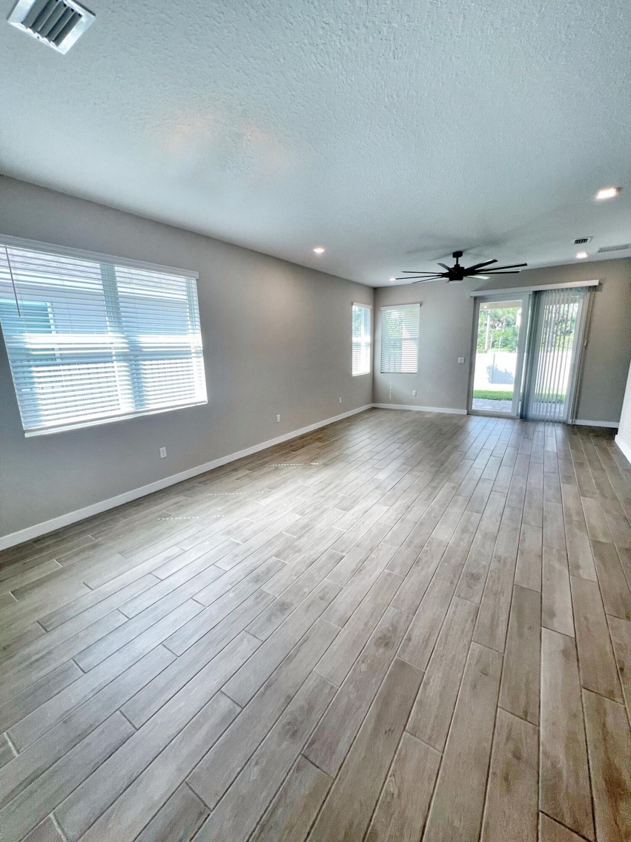 5724 SE Pinehurst Trail, Hobe Sound, FL 33455 Photo
