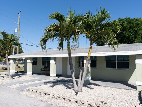 3392 2nd Avenue N, Palm Springs, FL 33461