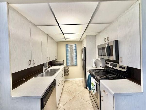 2100 Cornwall E, Boca Raton, FL 33434