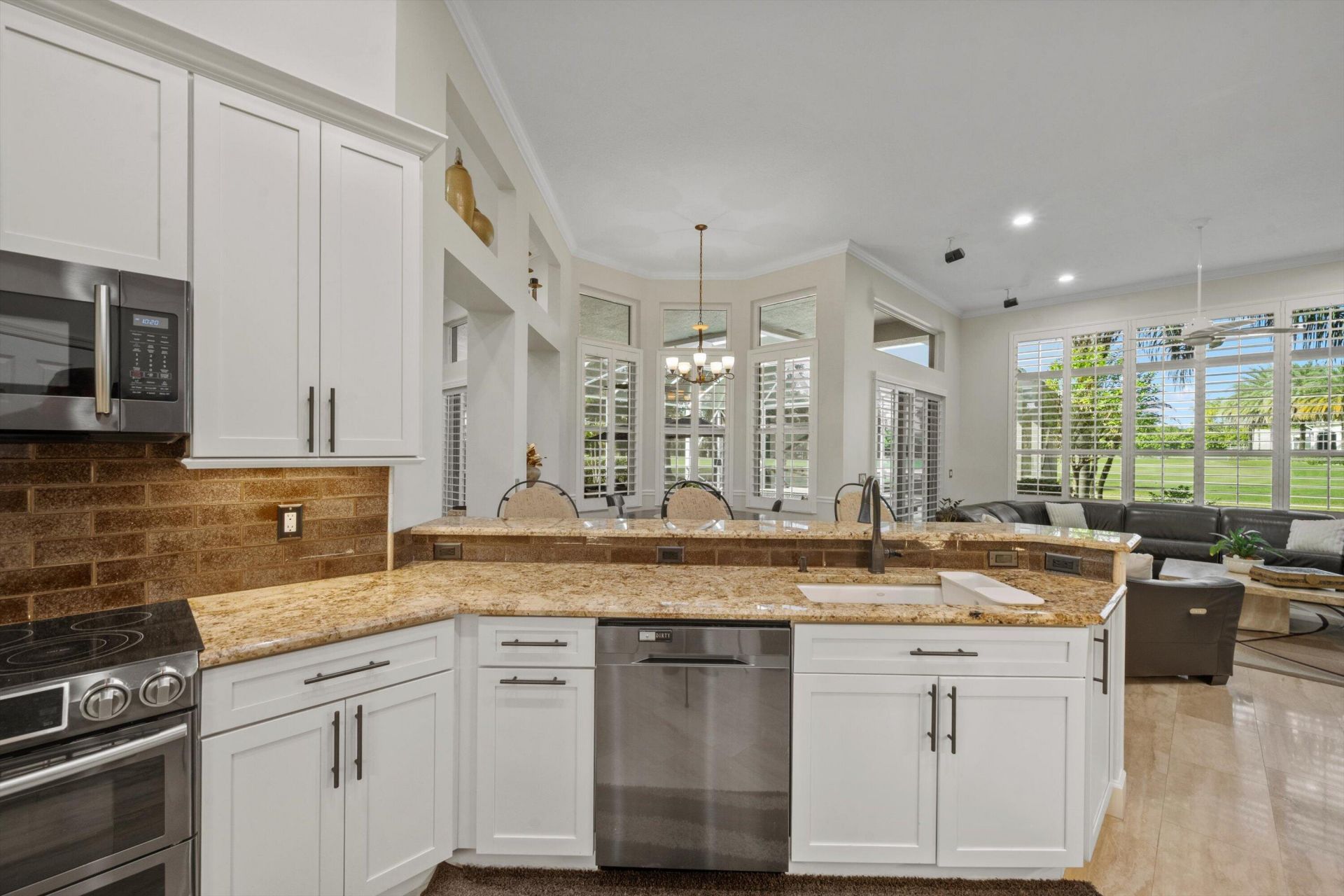 721 Pine Club Lane, Wellington, FL 33414 Photo