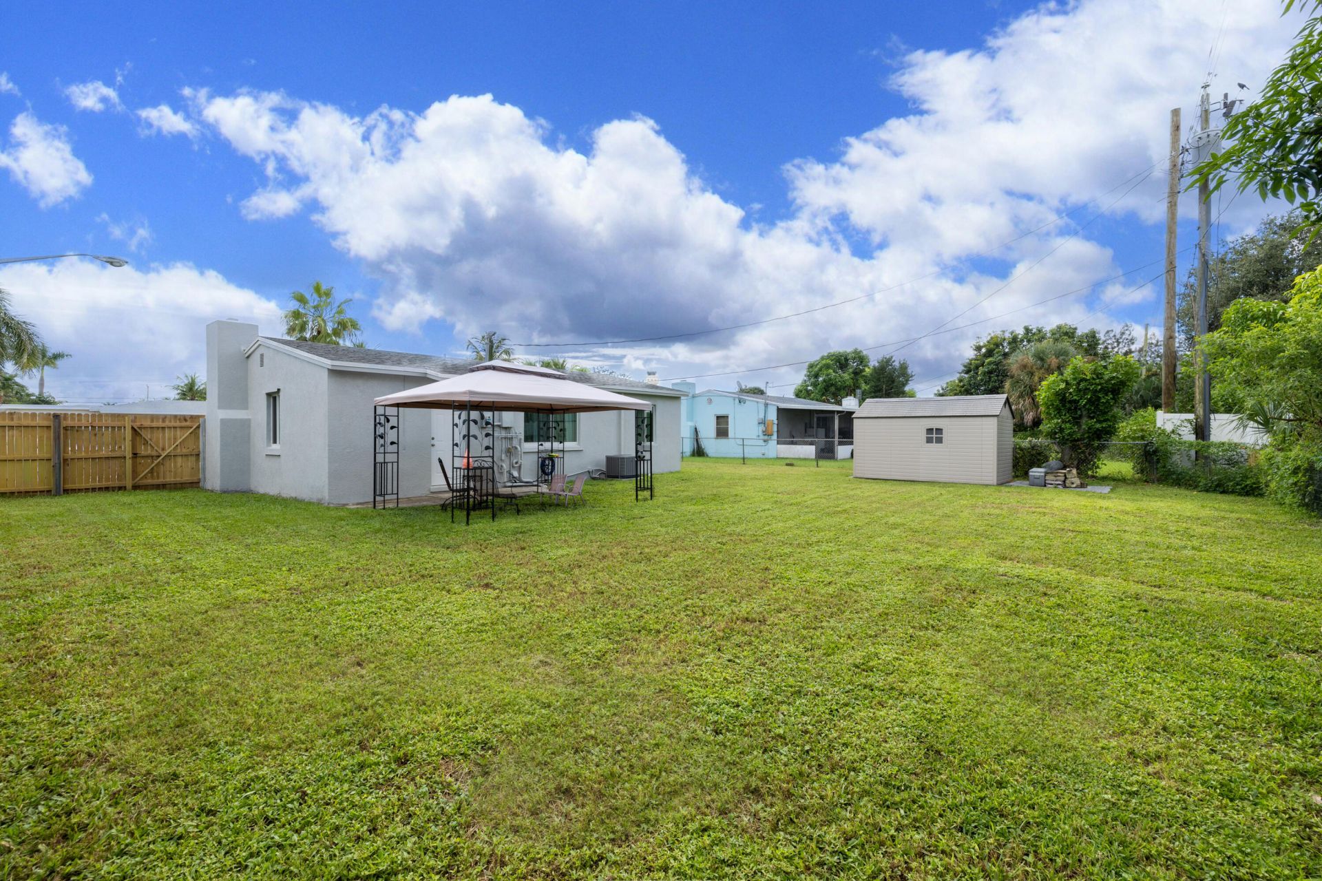 2349 Par Road, West Palm Beach, FL 33409 Photo