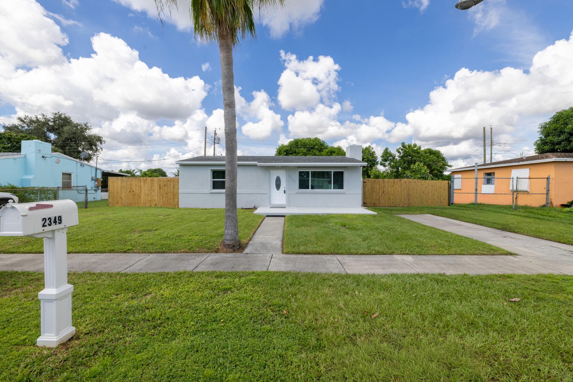 2349 Par Road, West Palm Beach, FL 33409 Photo