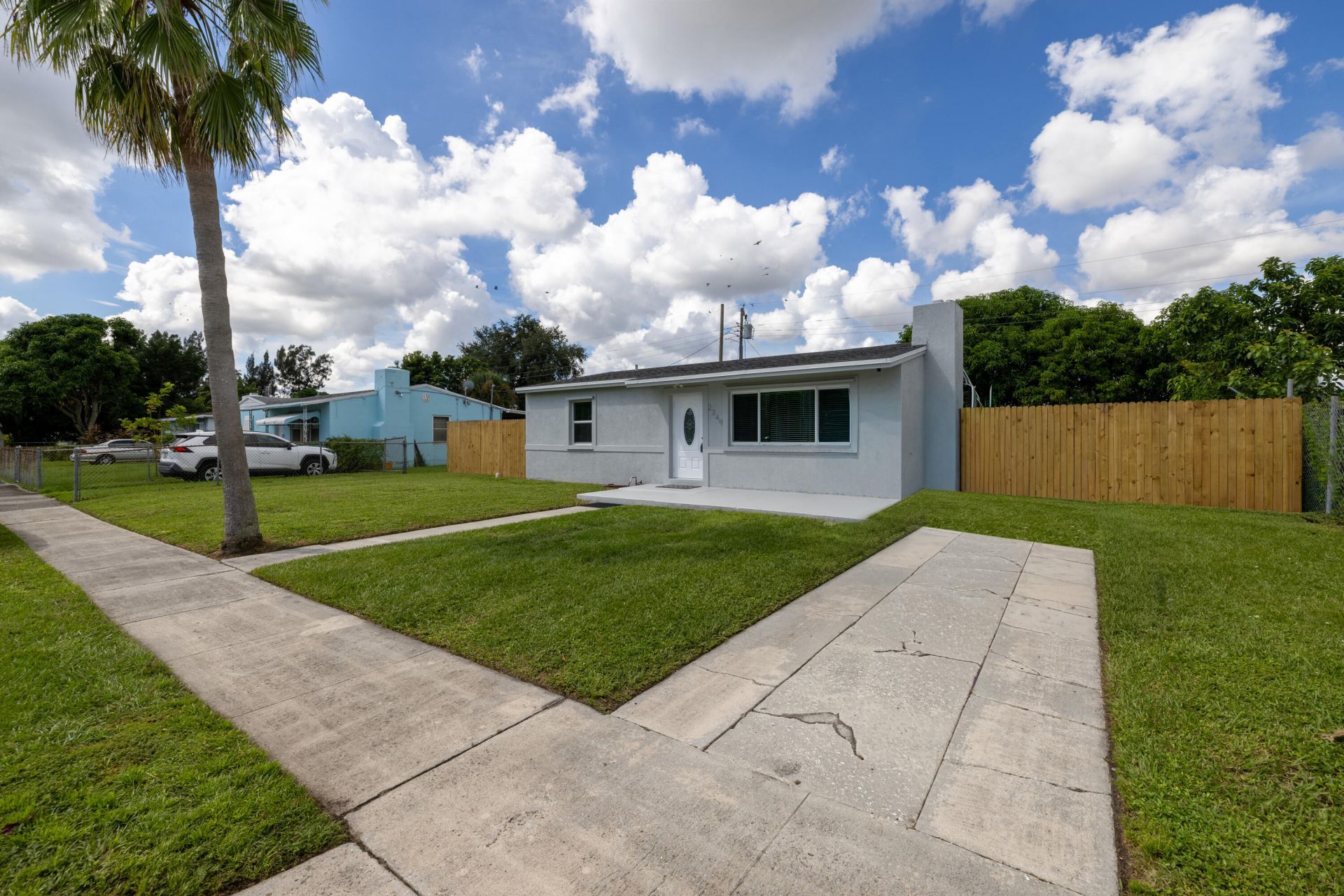 2349 Par Road, West Palm Beach, FL 33409 Photo