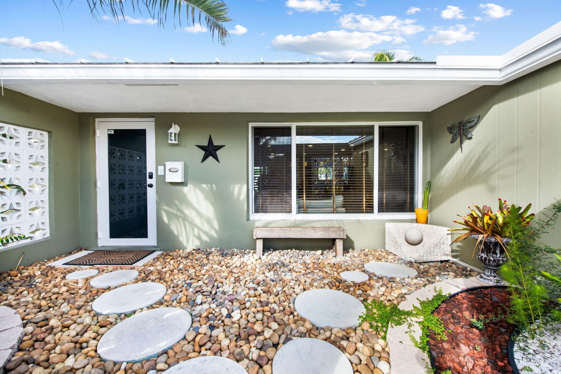 1611 SW 3rd Avenue, Pompano Beach, FL 33060 Photo
