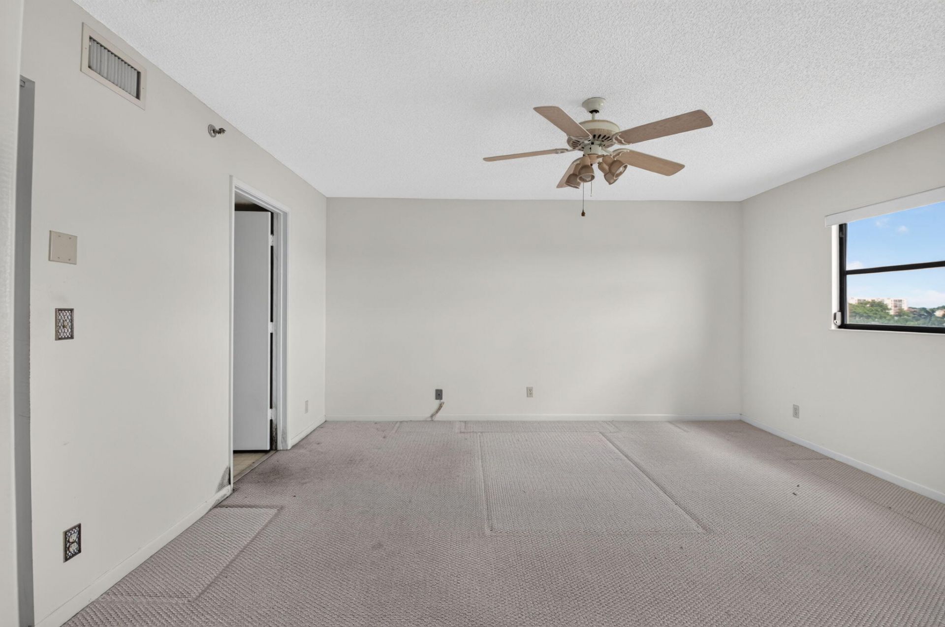7260 Kinghurst Drive, Unit 404, Delray Beach, FL 33446 Photo