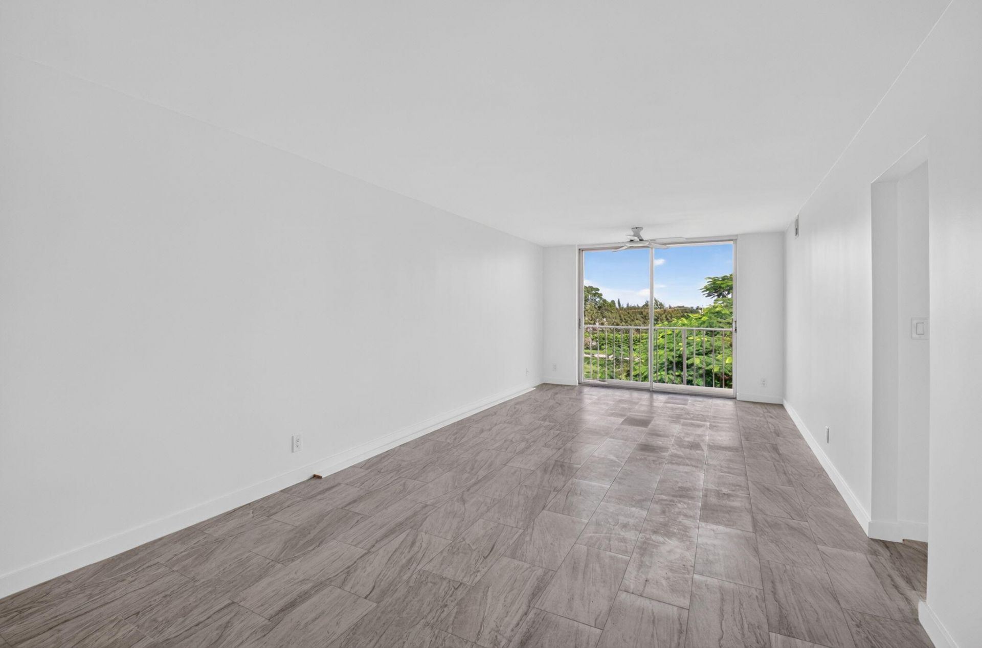 7145 Huntington Lane, Unit 408, Delray Beach, FL 33446 Photo
