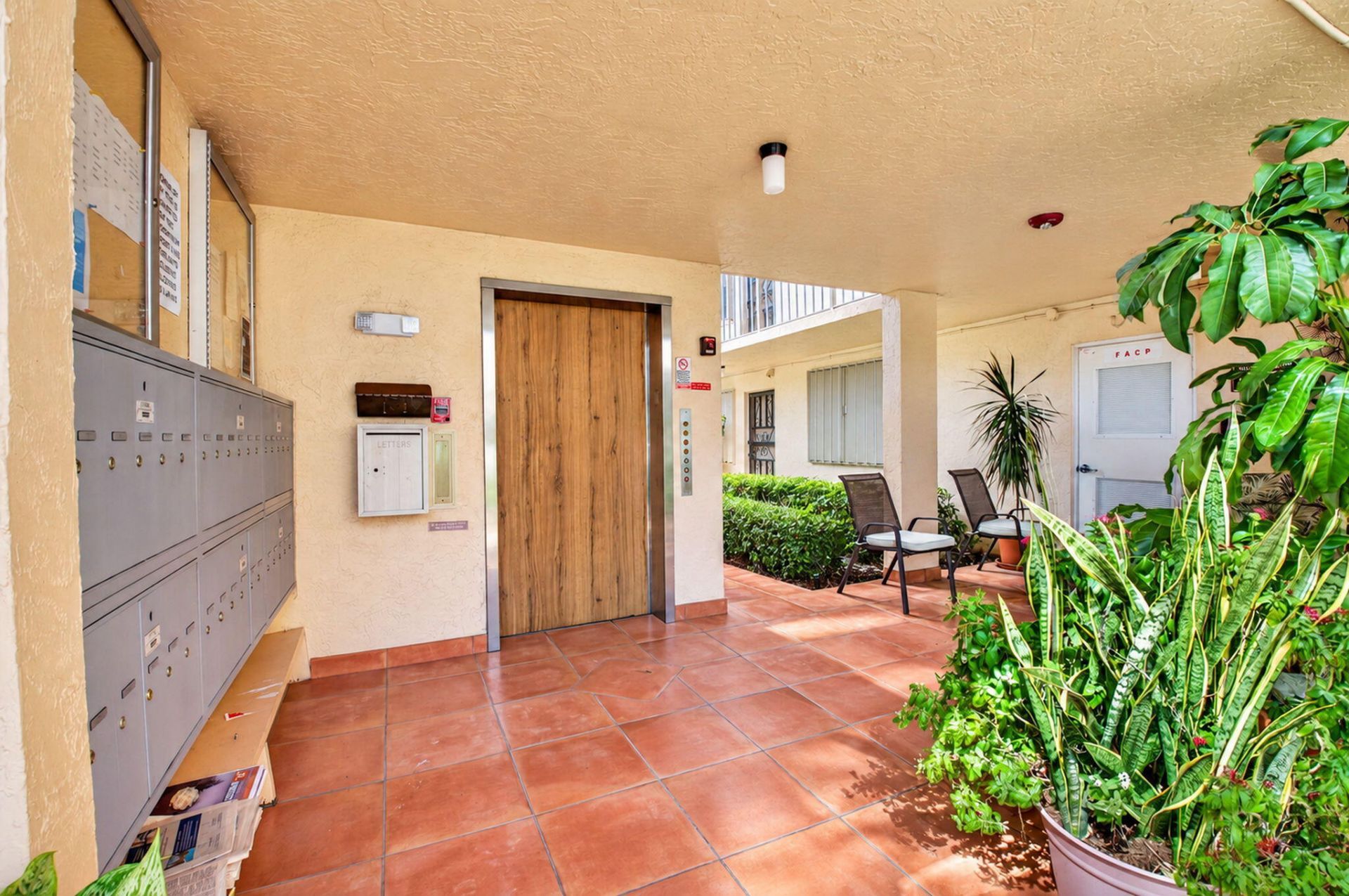 7145 Huntington Lane, Unit 408, Delray Beach, FL 33446 Photo