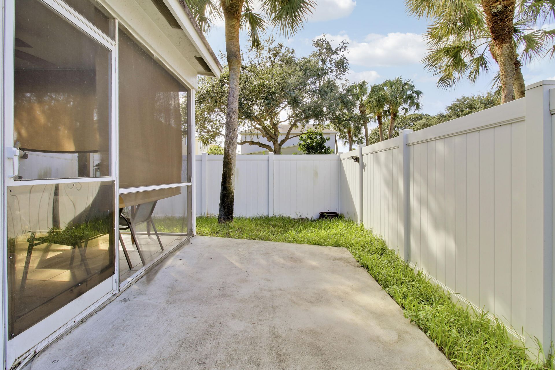 9561 Bradshaw Lane, Tamarac, FL 33321 Photo