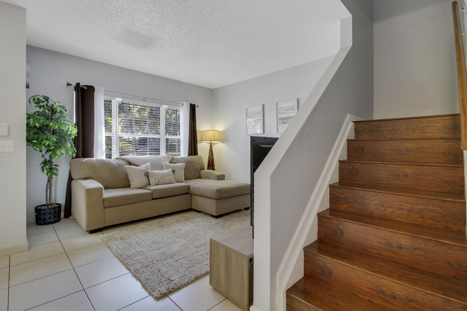 9561 Bradshaw Lane, Tamarac, FL 33321 Photo