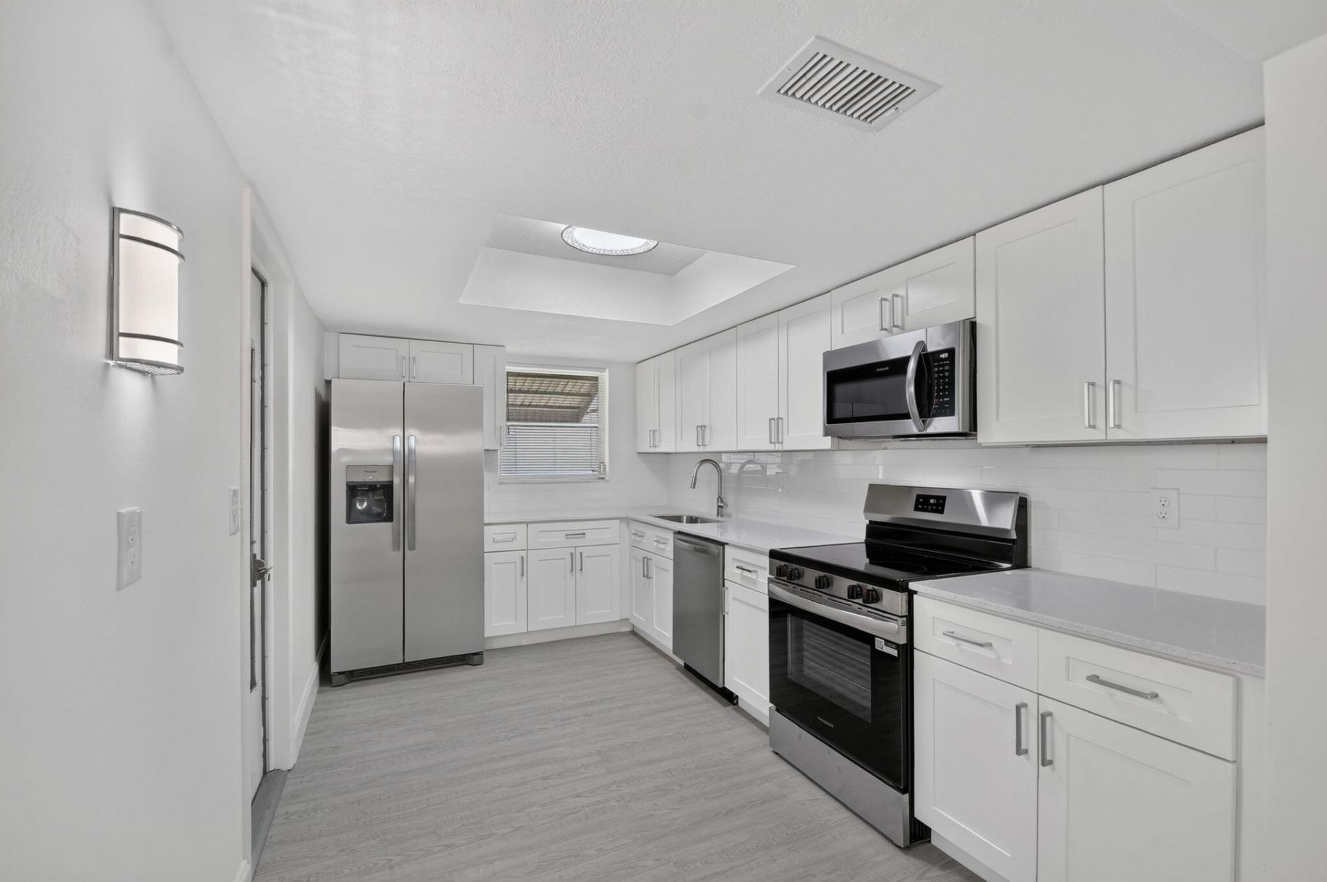 1001 Siesta Avenue, Boynton Beach, FL 33426 Photo