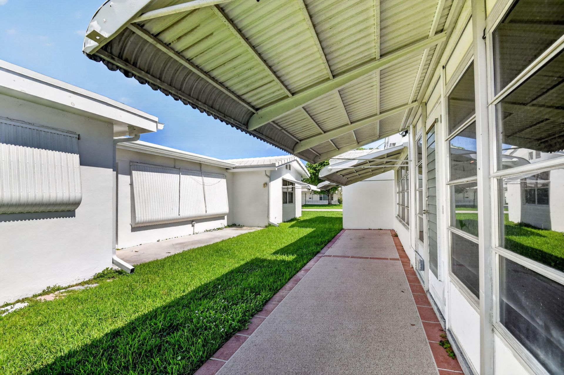 1001 Siesta Avenue, Boynton Beach, FL 33426 Photo