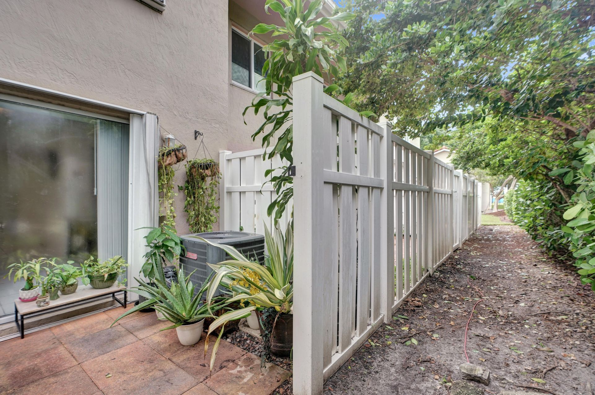 235 Riviera Circle, Weston, FL 33326 Photo