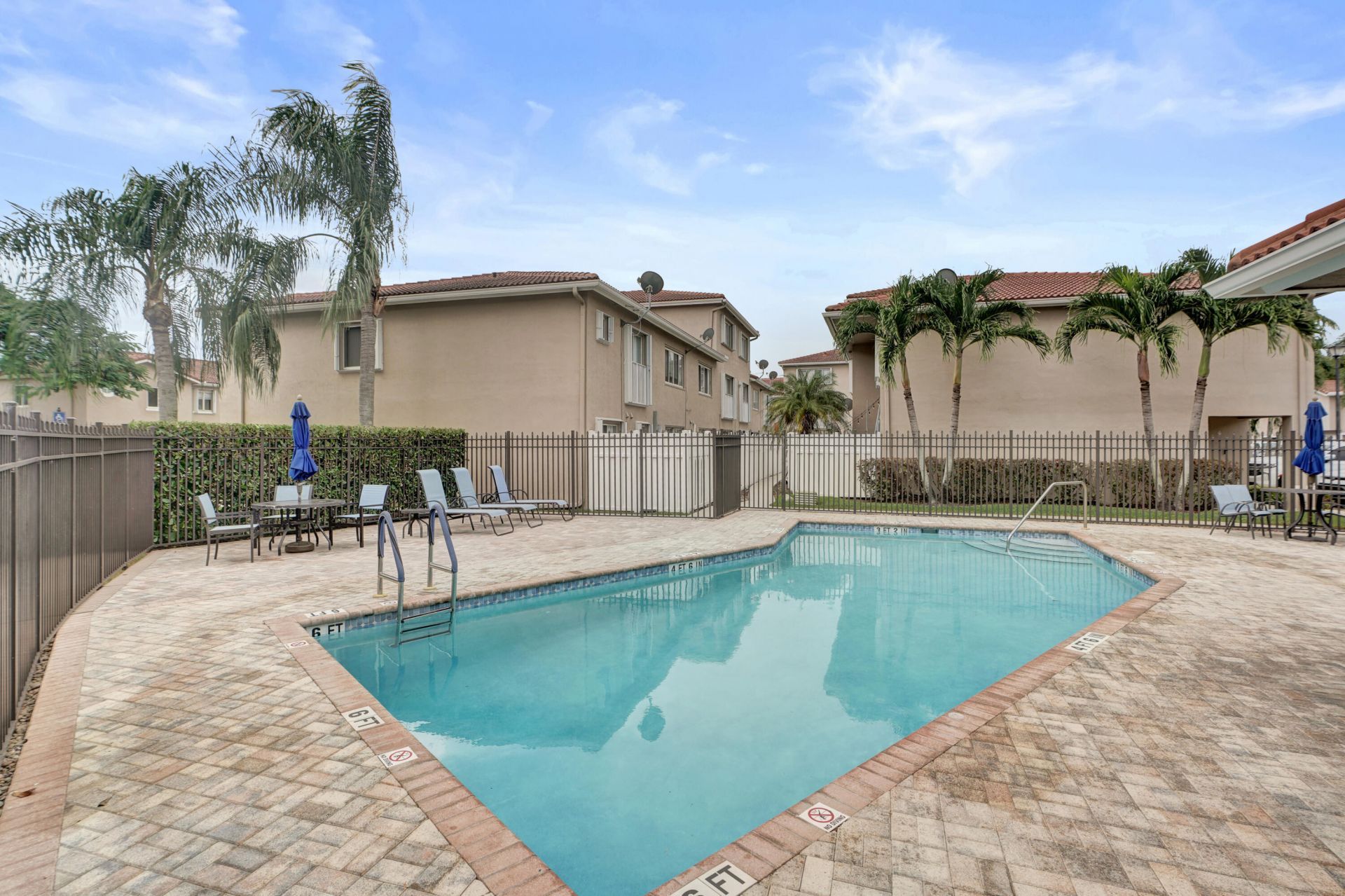 235 Riviera Circle, Weston, FL 33326 Photo