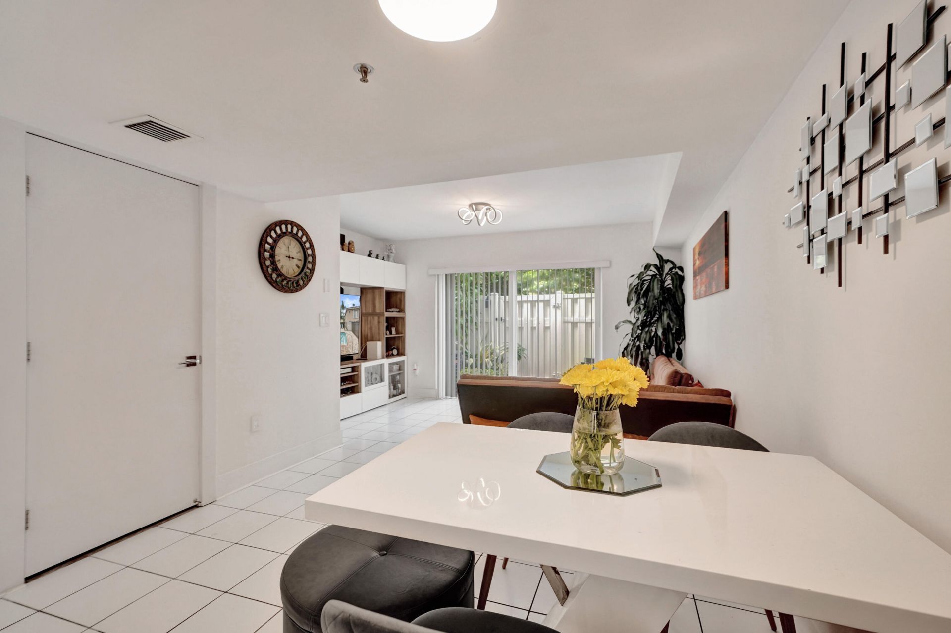 235 Riviera Circle, Weston, FL 33326 Photo