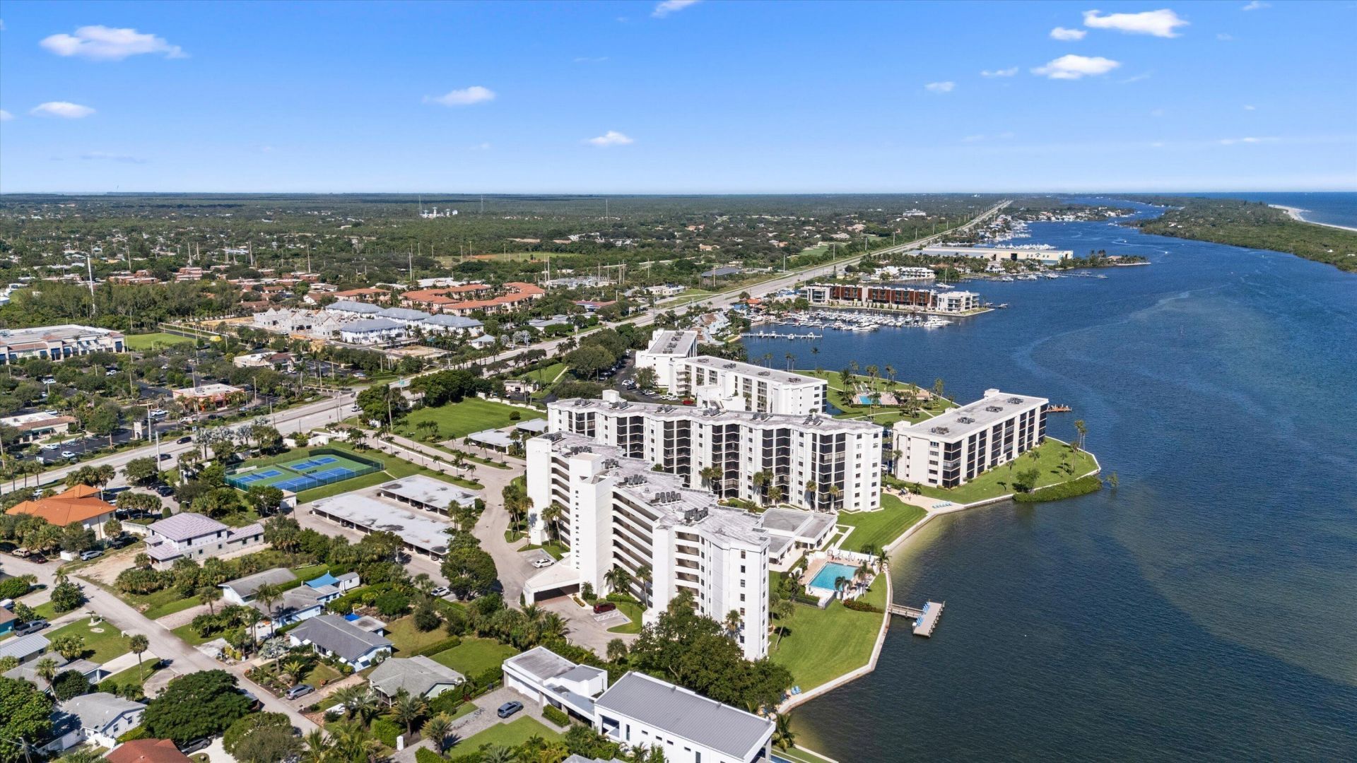 19800 Sandpointe Bay Drive, Unit 807, Tequesta, FL 33469 Photo