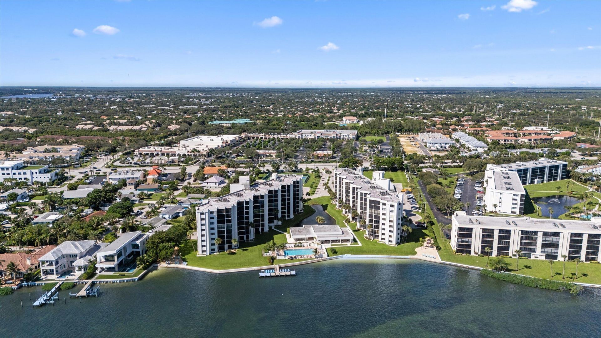 19800 Sandpointe Bay Drive, Unit 807, Tequesta, FL 33469 Photo
