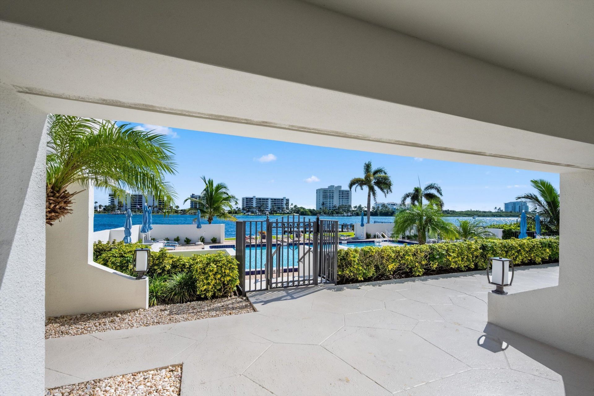 19800 Sandpointe Bay Drive, Unit 807, Tequesta, FL 33469 Photo