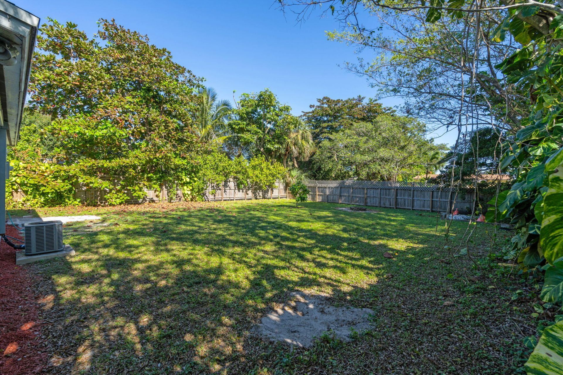 880 NW 33rd Terrace Nw, Lauderhill, FL 33311 Photo