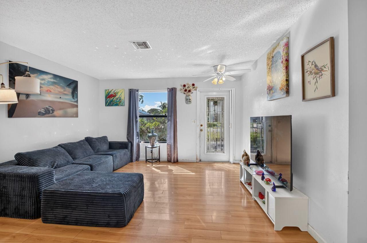 731 SW 1st Court, Boynton Beach, FL 33426 Photo