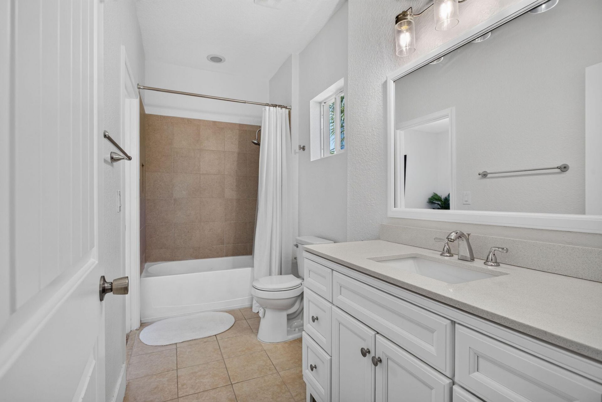 305 NE 47th Place, Unit 305, Deerfield Beach, FL 33064 Photo