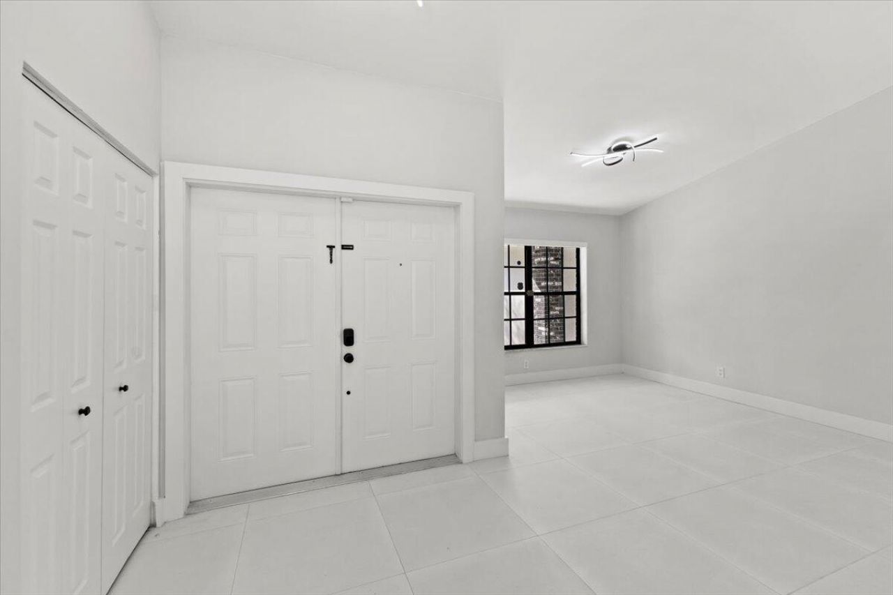20221 NW 8th Street, Pembroke Pines, FL 33029 Photo