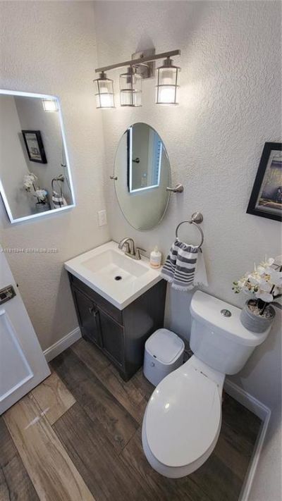 9894 NW 2nd Court, Plantation, FL 33324 Photo