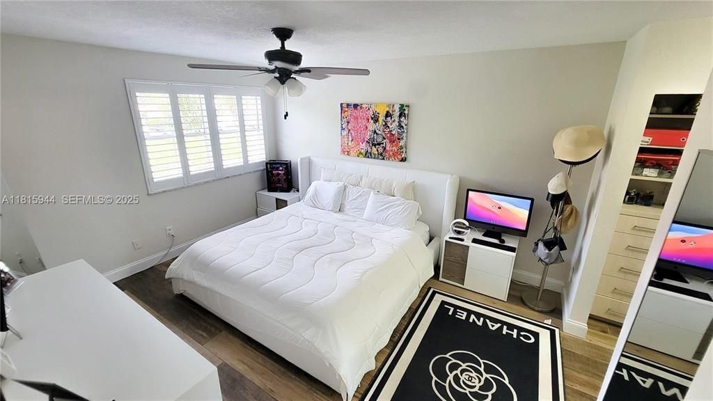 9894 NW 2nd Court, Plantation, FL 33324 Photo