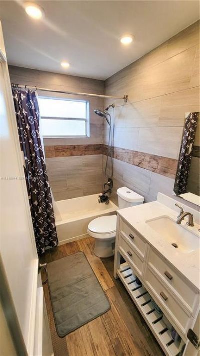 9894 NW 2nd Court, Plantation, FL 33324 Photo