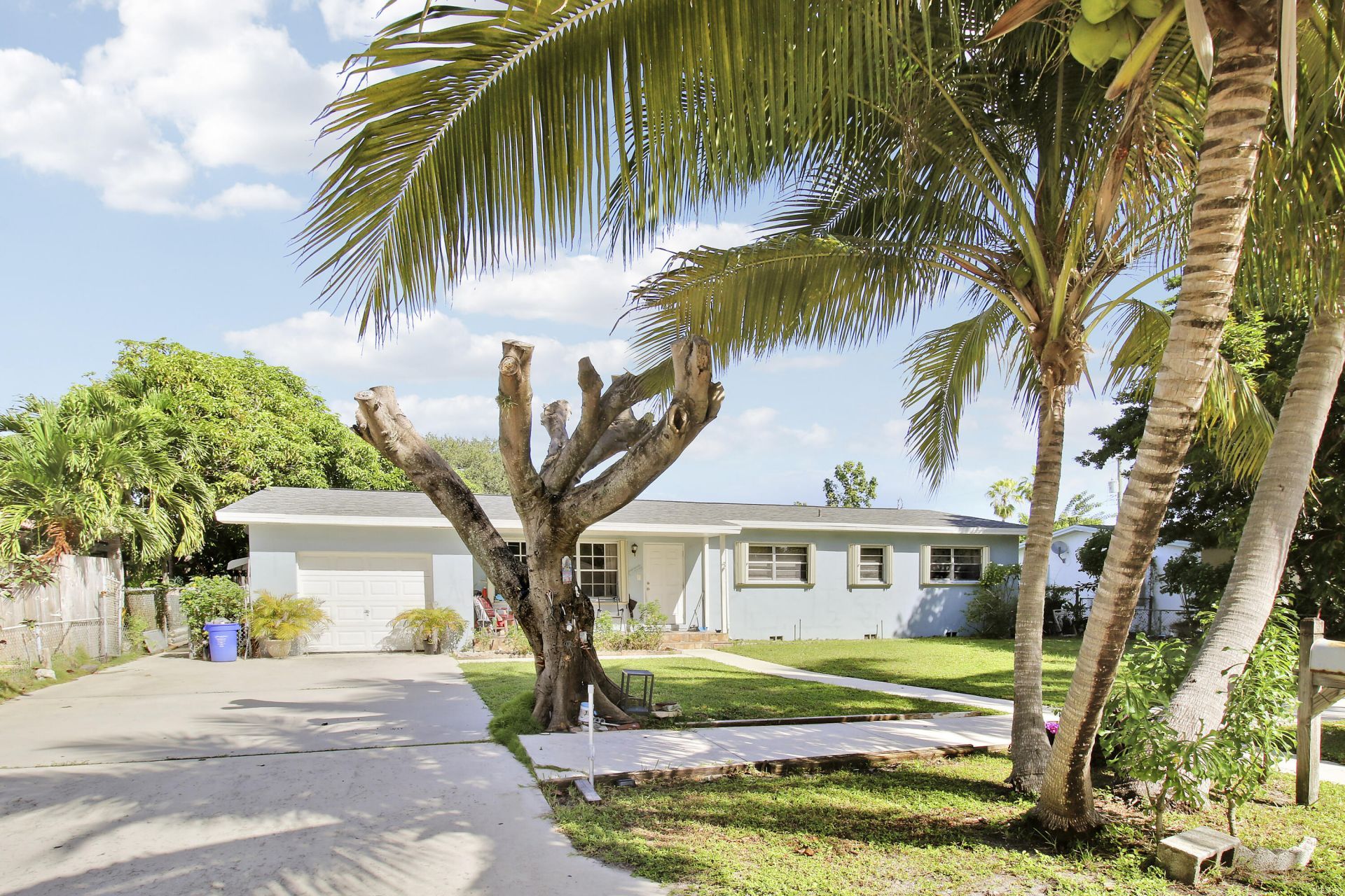 1744 Crestwood Boulevard, Lake Worth, FL 33460 Photo
