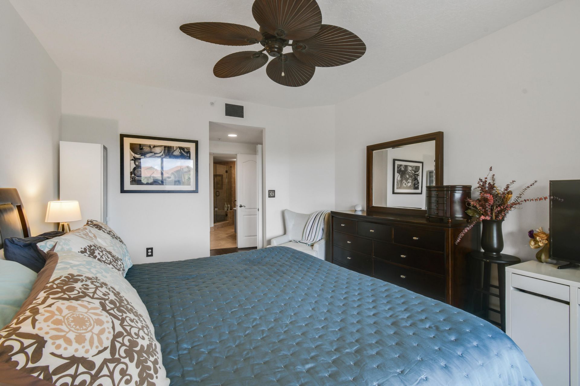 200 Uno Lago Drive, Unit 403, Juno Beach, FL 33408 Photo
