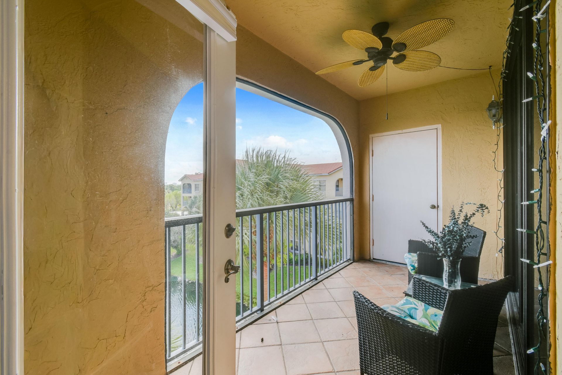 200 Uno Lago Drive, Unit 403, Juno Beach, FL 33408 Photo