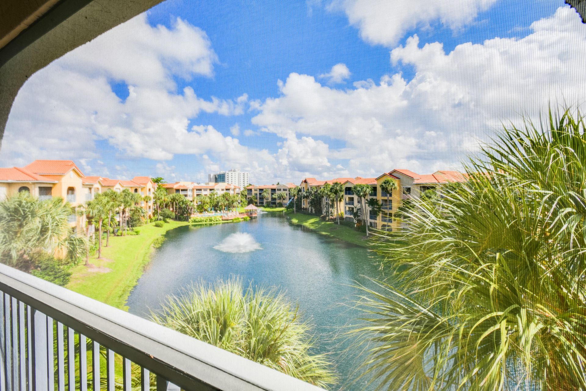 200 Uno Lago Drive, Unit 403, Juno Beach, FL 33408 Photo