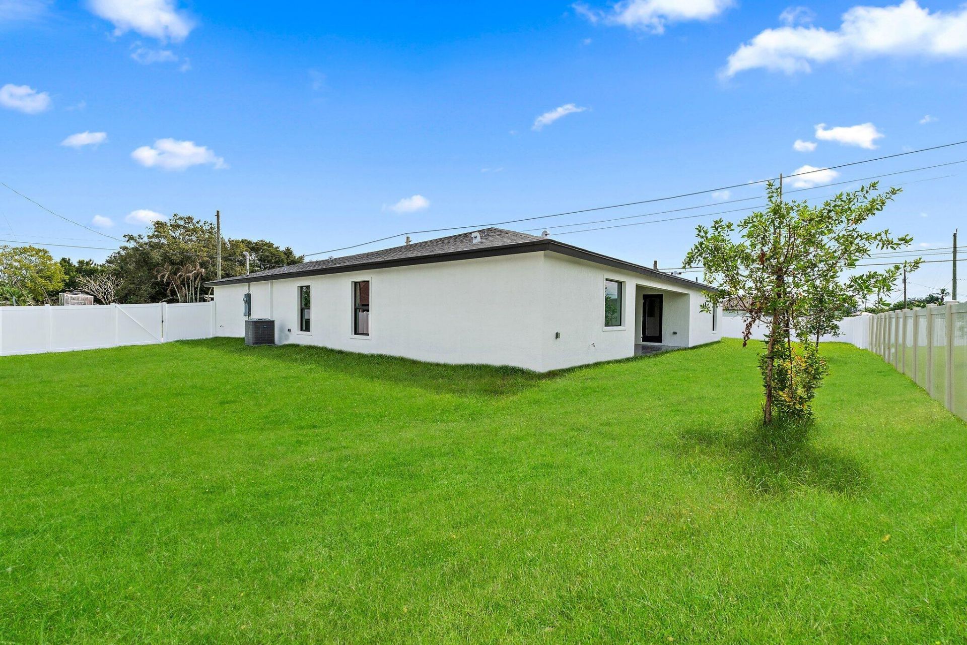 4588 SW Athena Drive, Port Saint Lucie, FL 34953 Photo