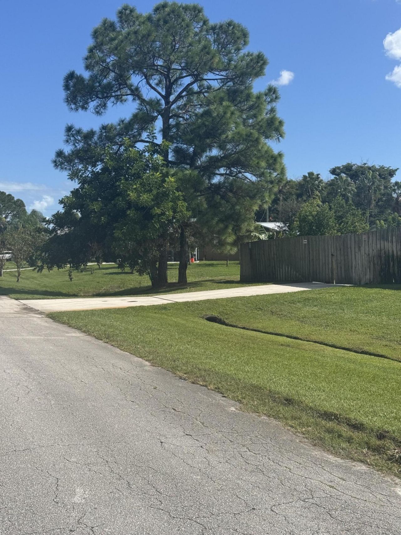 591 NW Grenada Street, Port Saint Lucie, FL 34983 Photo