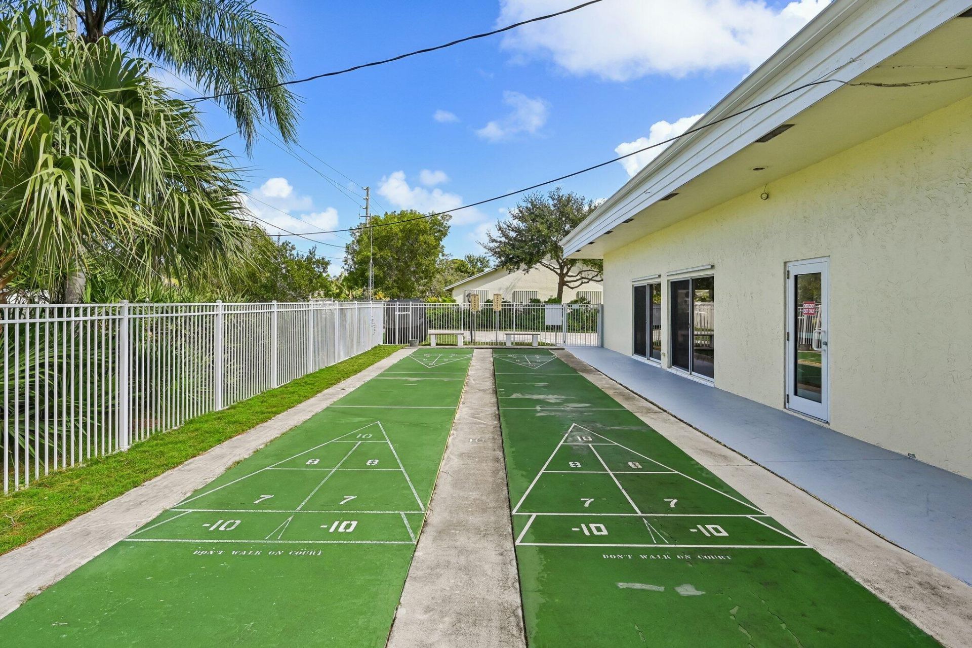 10843 SE Sea Pines Circle, Hobe Sound, FL 33455 Photo