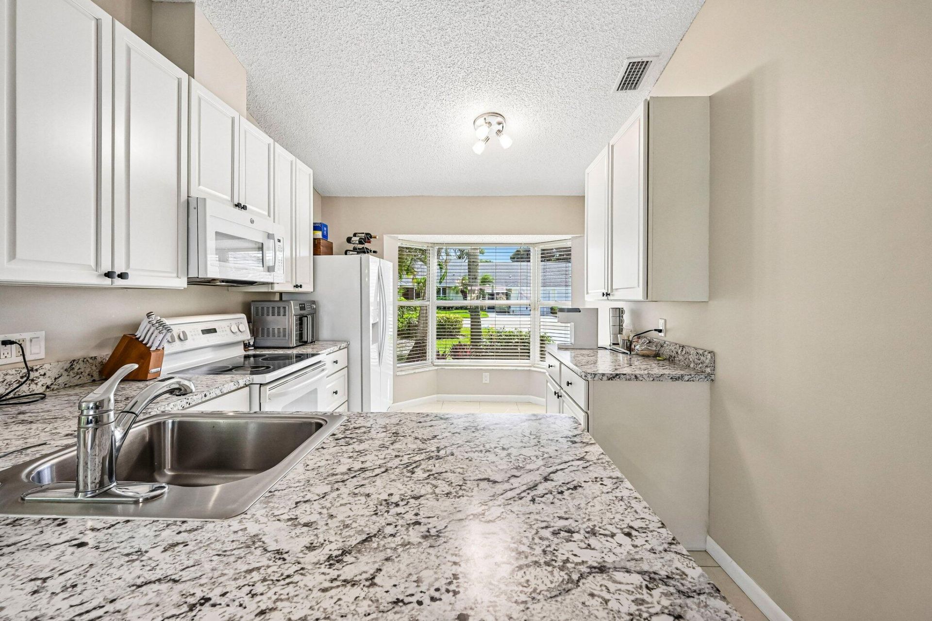 10843 SE Sea Pines Circle, Hobe Sound, FL 33455 Photo