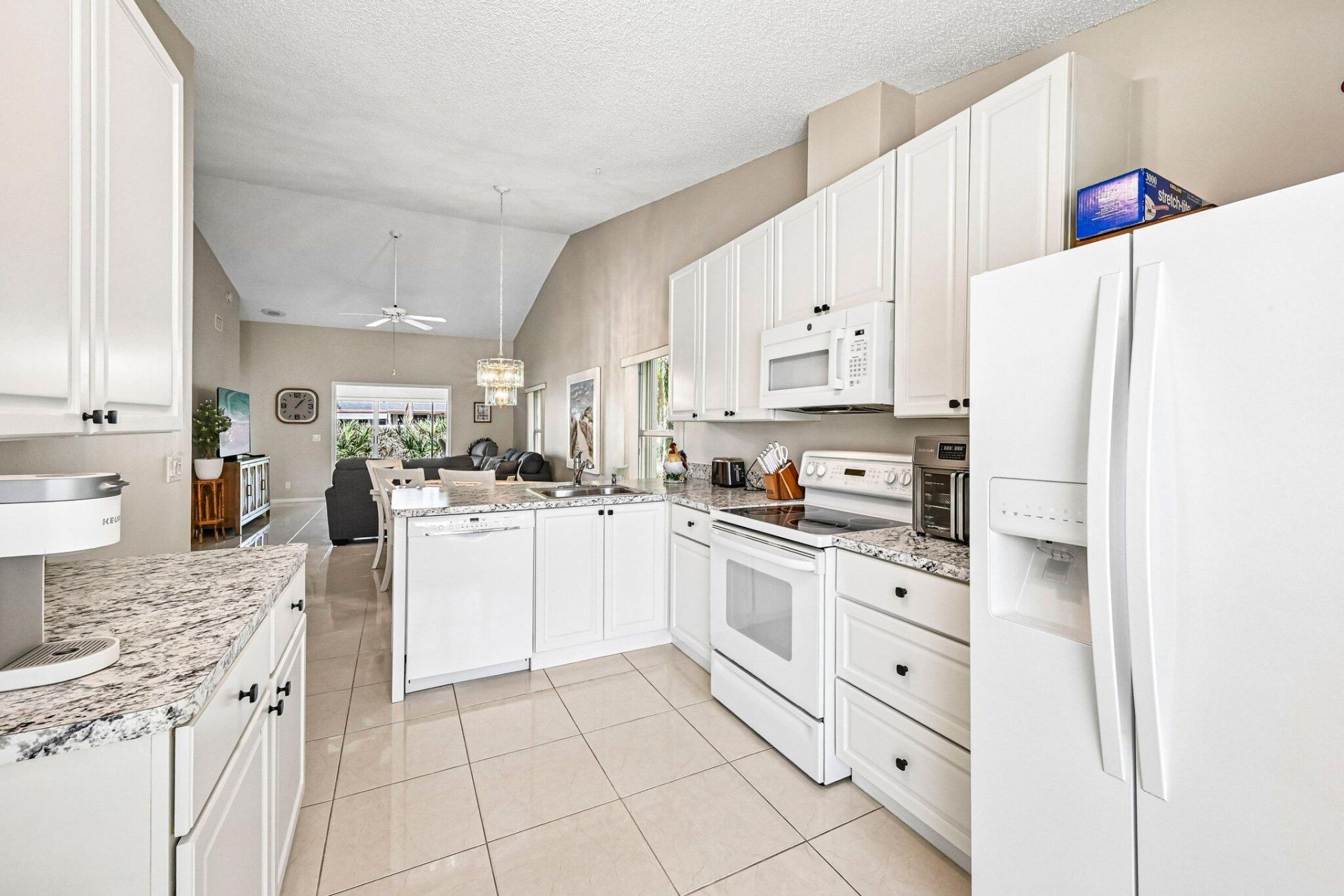 10843 SE Sea Pines Circle, Hobe Sound, FL 33455 Photo