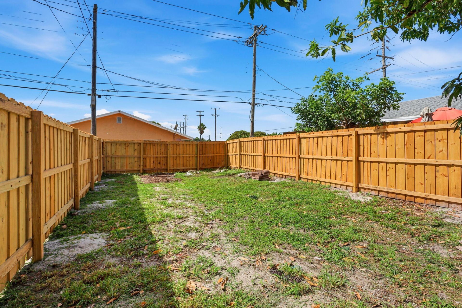 327 N H Street, Lake Worth Beach, FL 33460 Photo